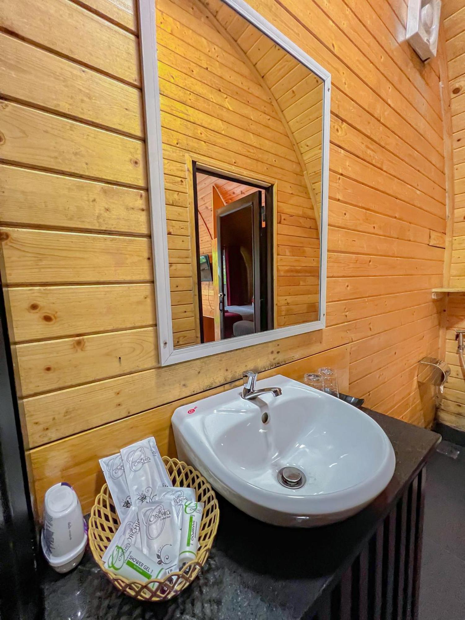 Moly Resort Kampot Eksteriør billede